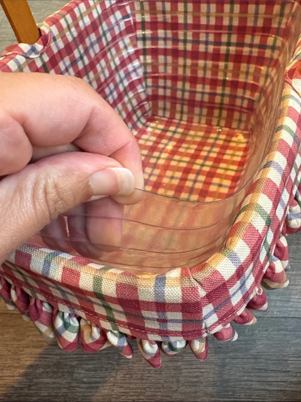 Longaberger Woven Basket Red/White Plaid Liner Wooden Divider & Protector 2000